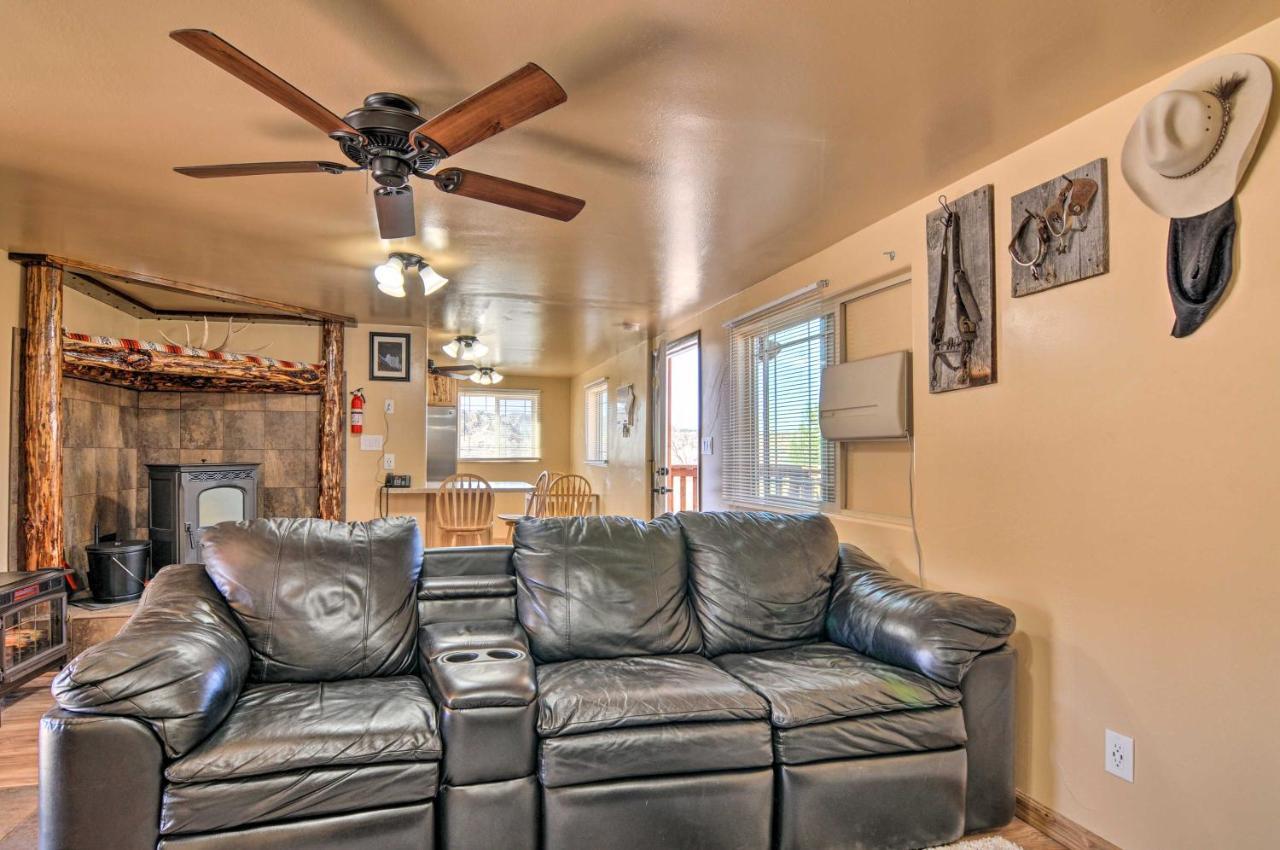 Cozy Home With Canyon Views 2 Mi To Grand Staircase Henrieville Exterior photo
