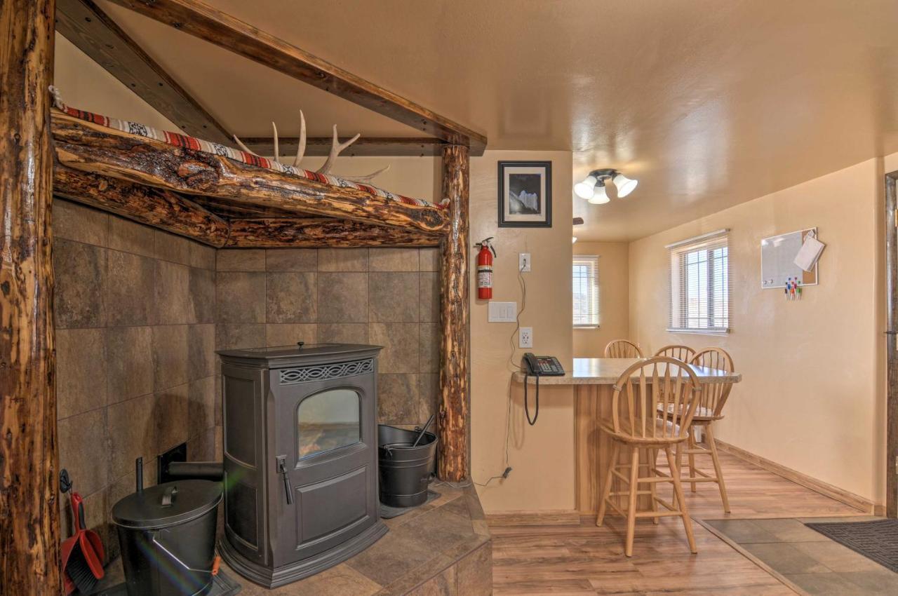 Cozy Home With Canyon Views 2 Mi To Grand Staircase Henrieville Exterior photo